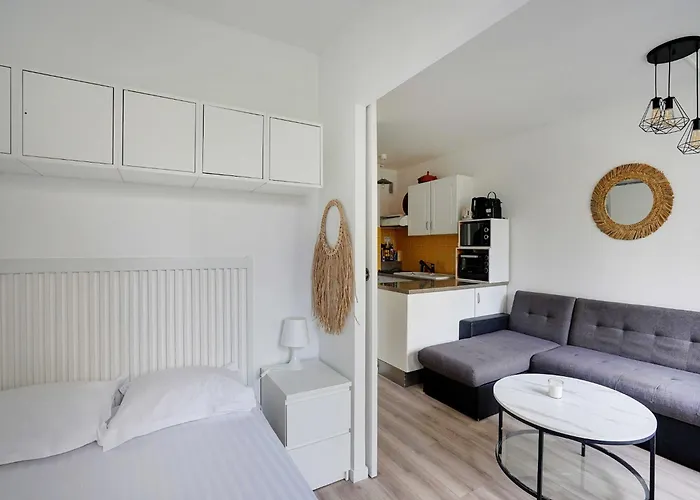 Charming 1bdr 2p 15th Exhibition Centre 아파트 파리